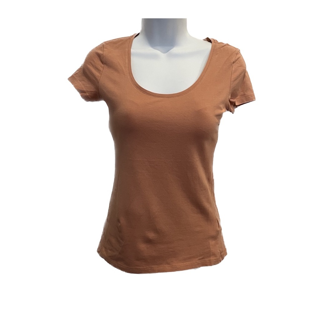 H&M basic coral pink top